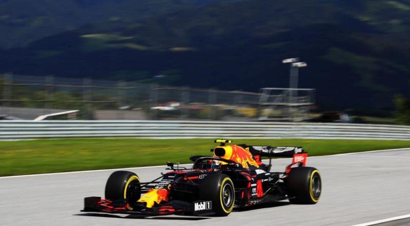 SPIELBERG, AUSTRIA - JULY 12: Alexander Albon of Thailand driving the (23) Aston Martin Red Bull Racing RB16 on track during the Formula One Grand Prix of Styria at Red Bull Ring on July 12, 2020 in Spielberg, Austria. (Photo by Mark Thompson/Getty Images)