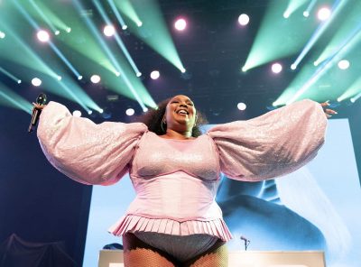 Lizzo ‘Truth Hurts’ No 1 on Top 100
