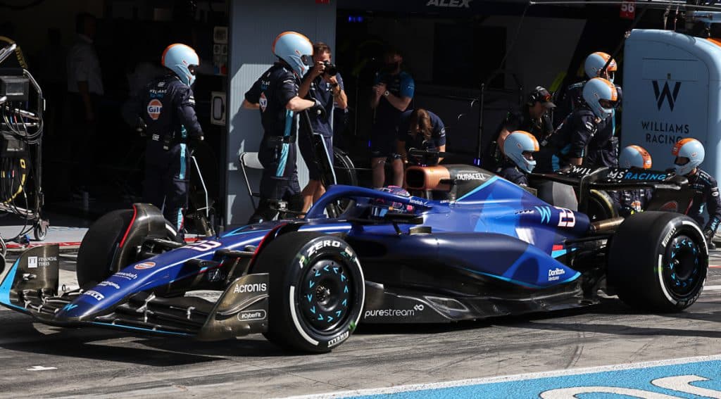 Williams Racing FW45 makes a pit stop